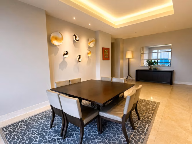 Alquiler de apartamento en Santa María Court, Santa María - Imagen 3