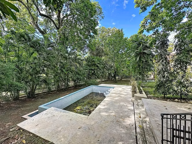 Venta de Casa en PH Residencial Camino de Cruces, Ancón