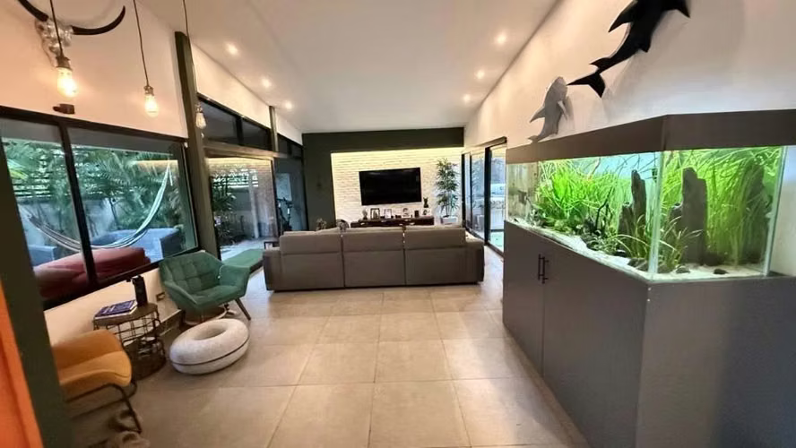 Casa en Coco del Mar I con terraza y remodelada