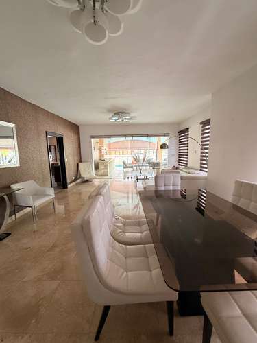 ALQUILO IMPECABLE CASA UNIFAMILIAR AMOBLADA CON PISCINA