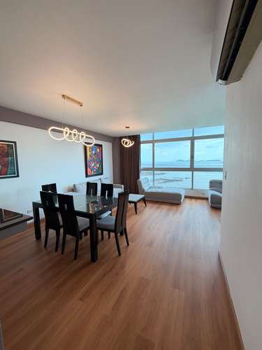ALQUILO ESPECTACULAR APARTAMENTO VISTA FRONTAL AL MAR  - Imagen 4
