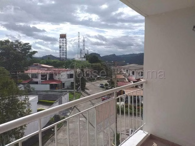 Venta apartamento en Altos de Santa María ELP 27-1574