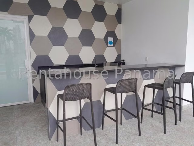 Apartamento amoblado en venta Carrasquilla ELP 27-1302