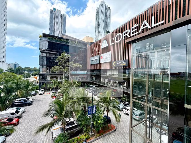 Se Vende Local de 101.86 m2 en Plaza PDC, Costa del Este