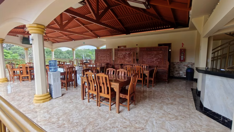 NEGOCIABLE - HOTEL COMPLETAMENTE EQUIPADO Y LISTO PARA OPERAR – EXCELENTE OPORTUNIDAD DE INVERSIÓN
