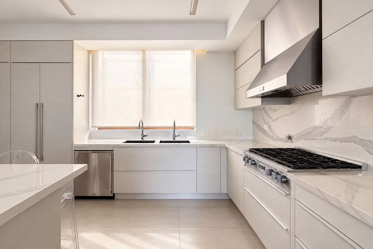 RESIDENCIA EN OCEAN REEF | Discreción, Mar y Exclusividad