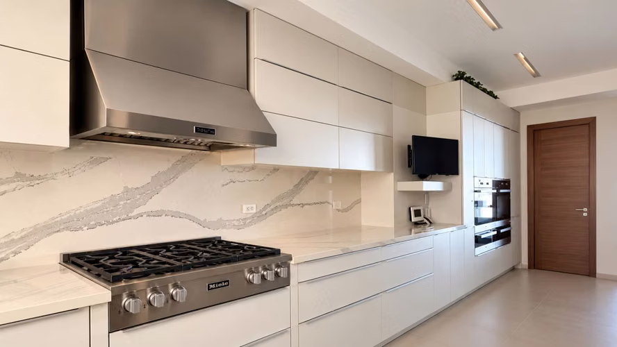 RESIDENCIA EN OCEAN REEF | Discreción, Mar y Exclusividad