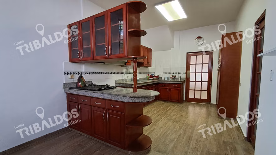 ALQUILER DE CASA ADOSADA EN DOS MARES MUY ESPACIOSA - Imagen 4