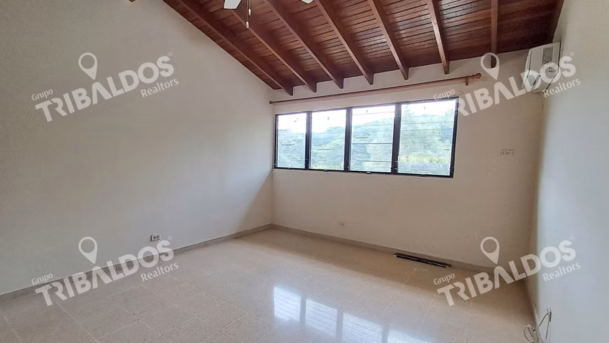 ALQUILER DE CASA ADOSADA EN DOS MARES MUY ESPACIOSA - Imagen 8