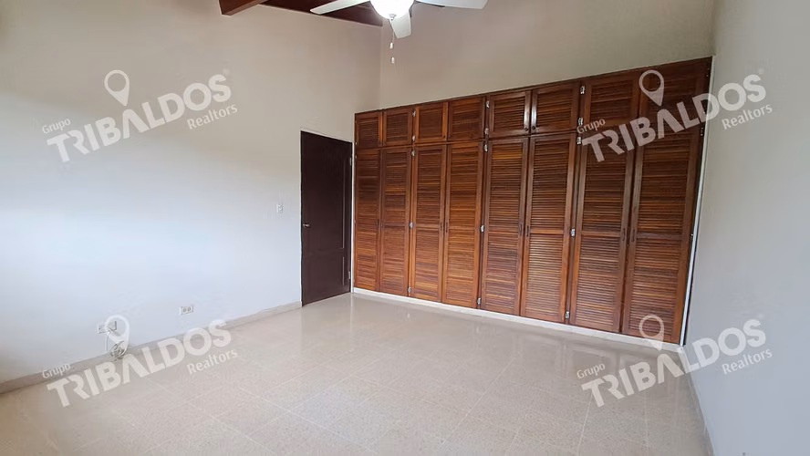 ALQUILER DE CASA ADOSADA EN DOS MARES MUY ESPACIOSA - Imagen 7