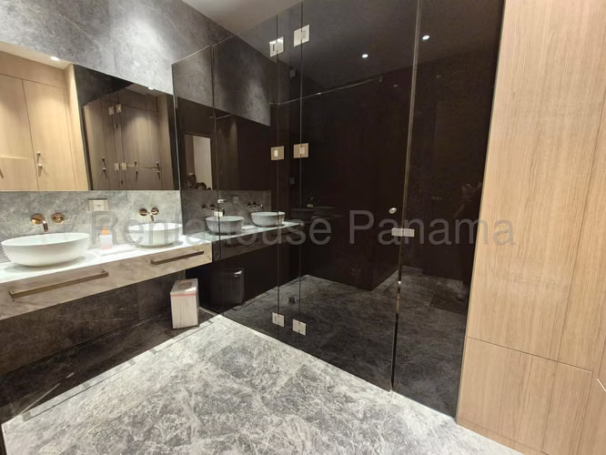 VIVA YA! EN SANTA MARIA VENTA PH LA MAISON BY FENDI ESM. SOLO CLIENTE DIRECTO. - Imagen 19