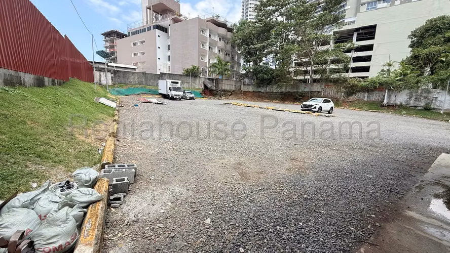 RR VENTA DE TERRENO EN EL CANGREJO