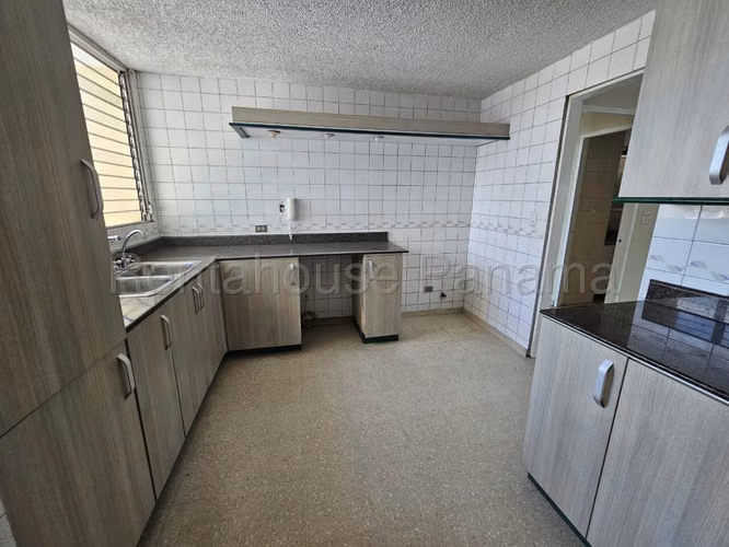 Apartamento en Venta en Obarrio 150.93 m² LR - Imagen 10