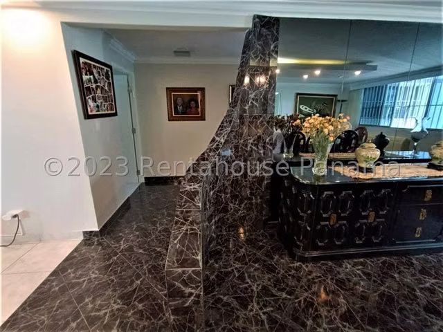 Apartamento en Venta en Obarrio  JG
