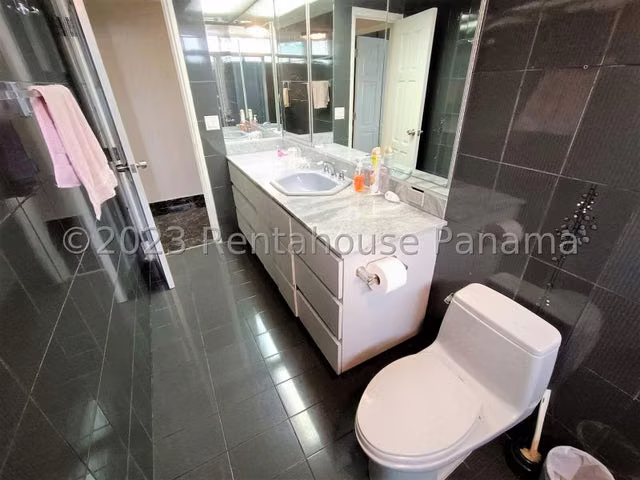 Apartamento en Venta en Obarrio  JG
