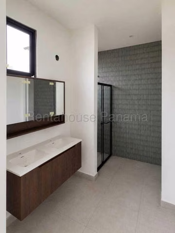 Casa en Venta en Gorgona JG