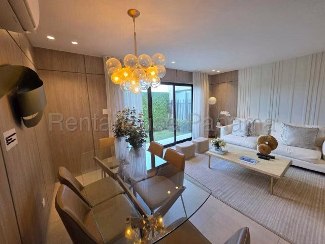 Casa en Venta en Costa Sur  JG