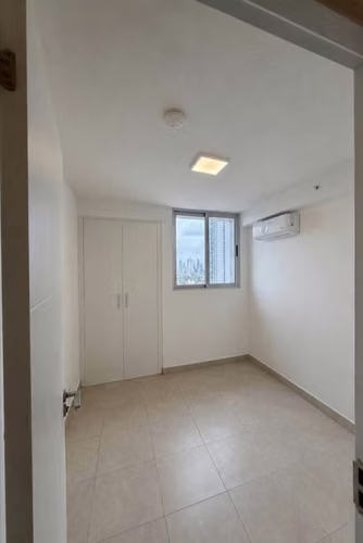 Se alquila lindo apartamento en Vía España  - Imagen 6
