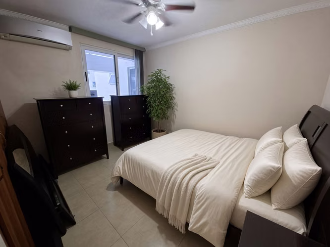 Blue Park 3 rec 2 ba amueblado 160 m2 cercano a Avenida Balboa, San Francisco, Marbella, Paitilla, Calle 50