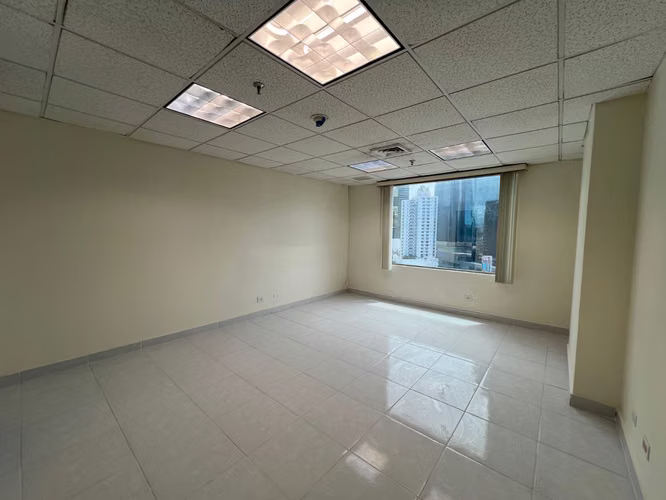 VENDO AMPLIA OFICINA EN MARBELLA, 290M2, TORRE WORLD TRADE CENTER. - Imagen 8