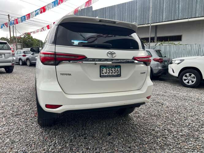 TOYOTA FORTUNER SRV 2024  - Imagen 4