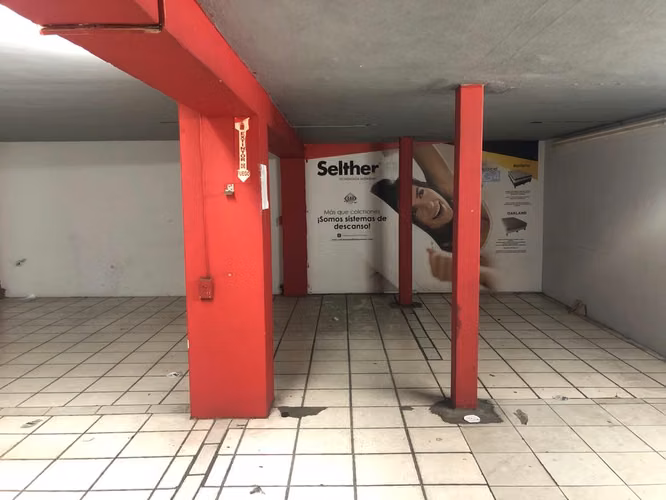 Alquiler o Venta de Edificio Comercial en Calidonia
