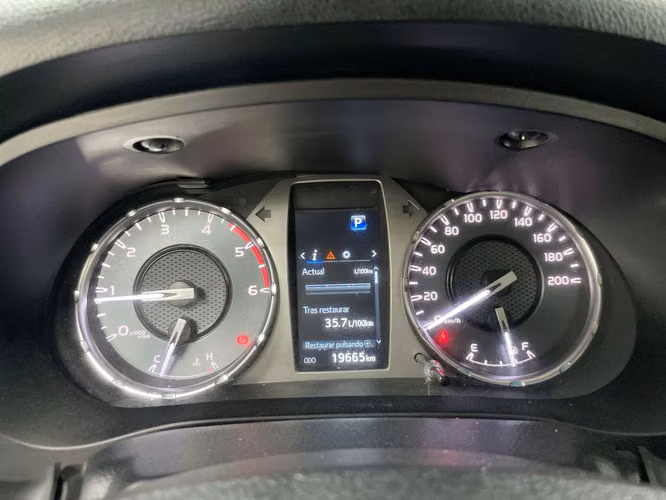 TOYOTA HILUX - 2025 - PPHA - Automarket - Imagen 7