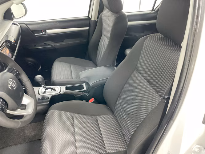 TOYOTA HILUX - 2025 - PPHA - Automarket - Imagen 5