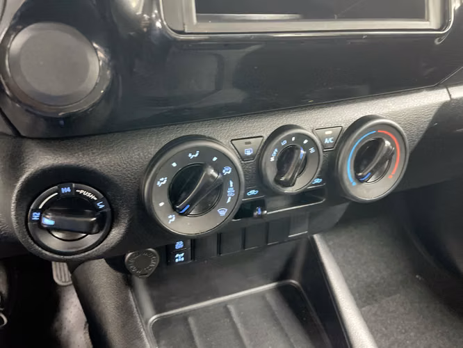 TOYOTA HILUX - 2026 - PPHX - Automarket - Imagen 9