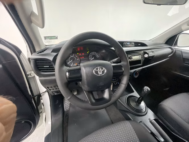 TOYOTA HILUX - 2025 - PPHX - Automarket - Imagen 6