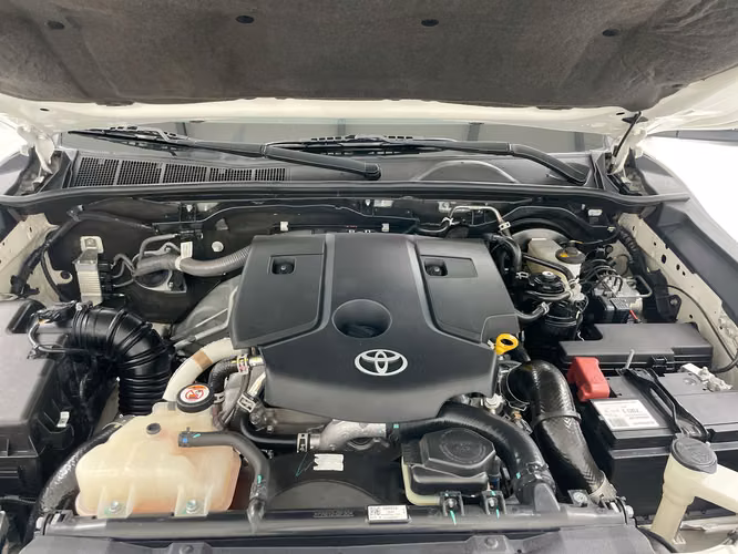 TOYOTA HILUX - 2025 - PPHX - Automarket - Imagen 3