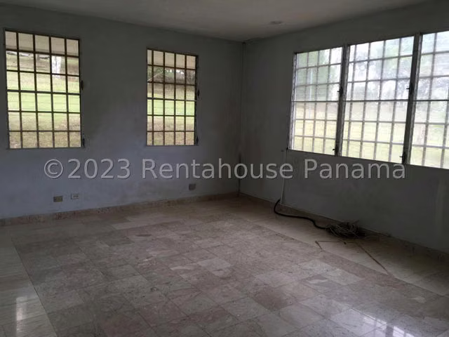SE VENDE FINCA 9,500MTS CON PISCINA Y JACUZZ EN ARRAIJAN (HUILE)
