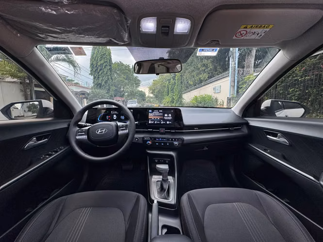 Hyundai Accent 2025, Version Full Extras     - Imagen 7