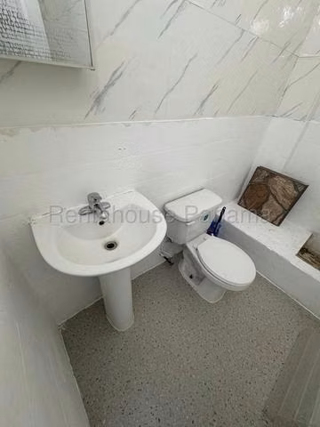 SE VENDE LOCAL COMERCIAL EN PLANTA BAJA - CHANIS - Imagen 9