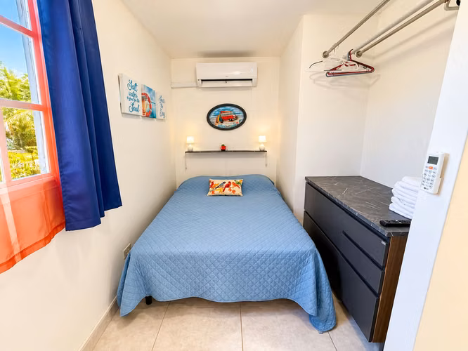 Casa de Playa remodelada con apartamento independiente en Coronado!  - Imagen 10