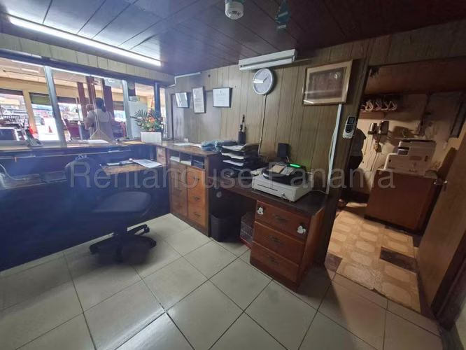 Venta de Edificio en Aguadulce ABS