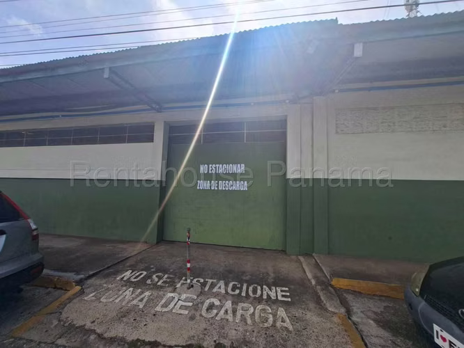 Venta de Edificio en Aguadulce ABS
