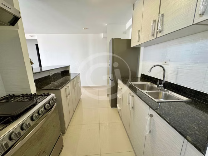 Alquiler Apartamento Park Point amoblado - Imagen 5