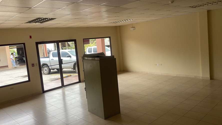 Local Comercial en Alquiler – Plaza Harinos Mall, Penonomé - RE
