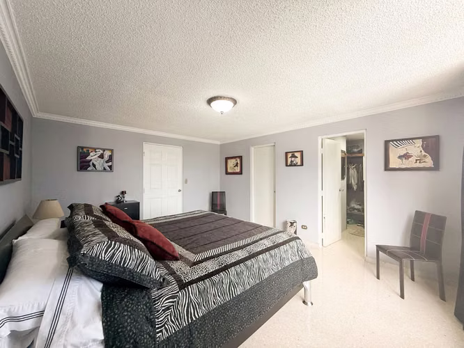 Amplio Apartamento Totalmente Amueblado en el Corazón de Obarrio - Imagen 8