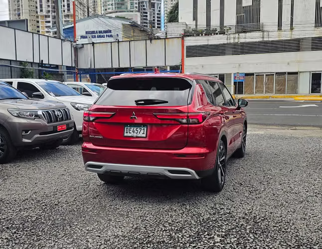 Mitsubishi Outlander 2024 - Imagen 5