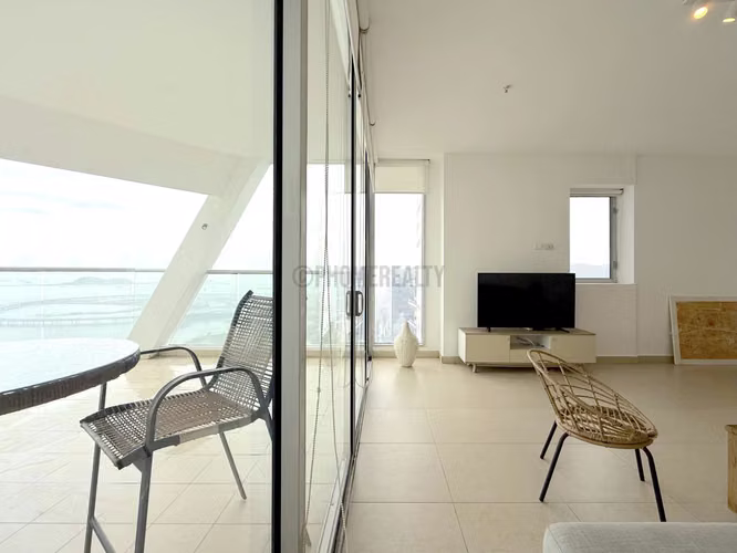 Apartamento Amoblado de 1 Recámara en Alquiler en Avenida Balboa – 144 m² con Vista al Mar - Imagen 5