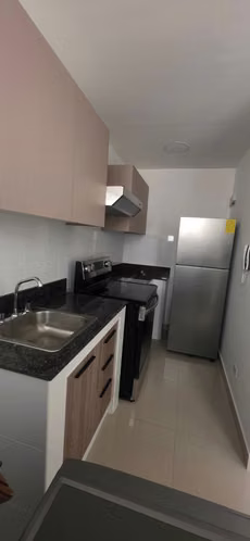 Alquiler Apartamento Bella Vista Av Arosemena - Imagen 5