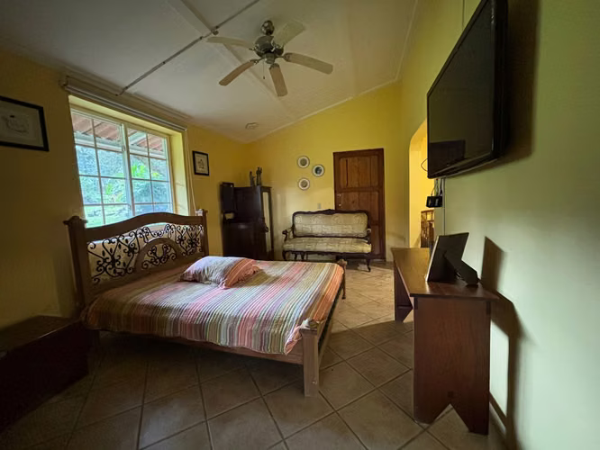 SE VENDE CASA EN EL VALLE DE ANTON