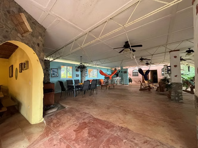 SE VENDE CASA EN EL VALLE DE ANTON