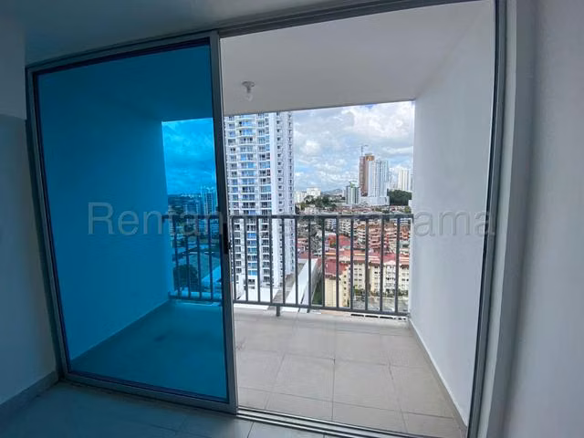 Alquiler de apartamento en PH Premium Carrasquilla IH26-5249