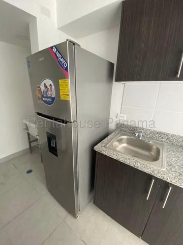 Alquiler de apartamento en PH Premium Carrasquilla IH26-5249