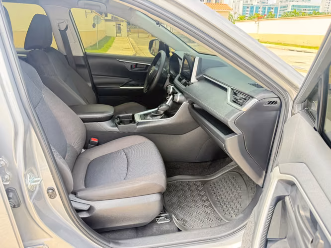 Toyota Rav4 2021 a solo $18,900 - Imagen 8
