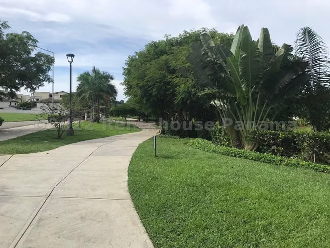 Venta de Apartamento en Panama Pacifico MCD27-2397