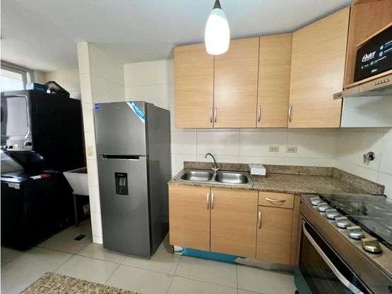 APARTAMENTO EN ALQUILER EN PH 4 ISLAS VÍA CINCUENTENARIO 2 RECÁMARAS Y VISTA A LA CIUDAD MLD - Imagen 9